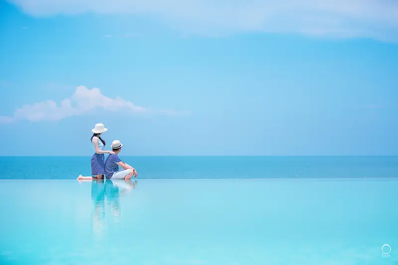 蓝色情侣海洋背景