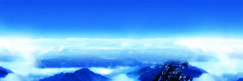 蓝色美丽云层山峰