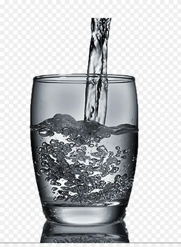 杯子装水