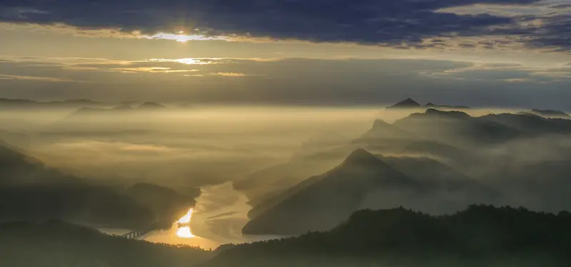 高原背景