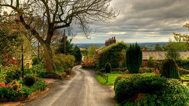 英格兰村庄小道摄影图