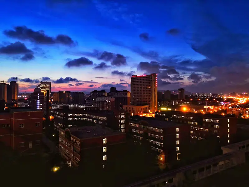 大学校园的美丽风景