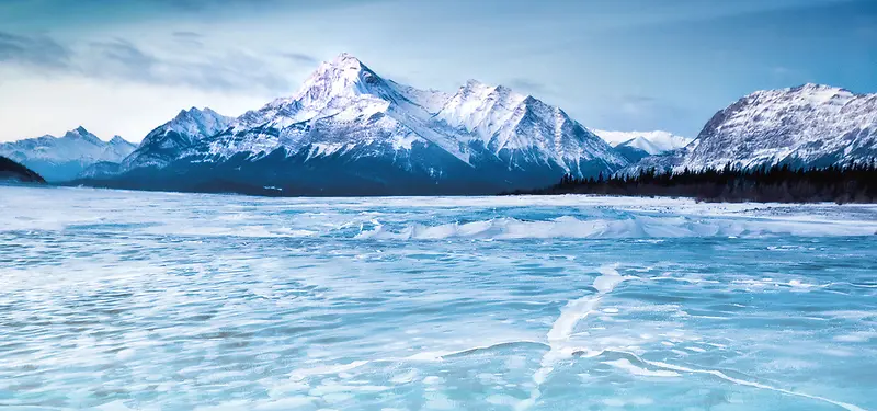 冰雪山峰背景