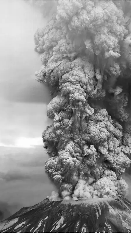 黑白色的火山爆发H5素材