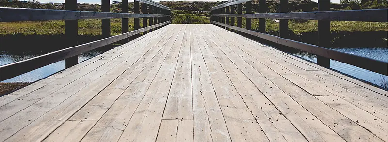木桥背景