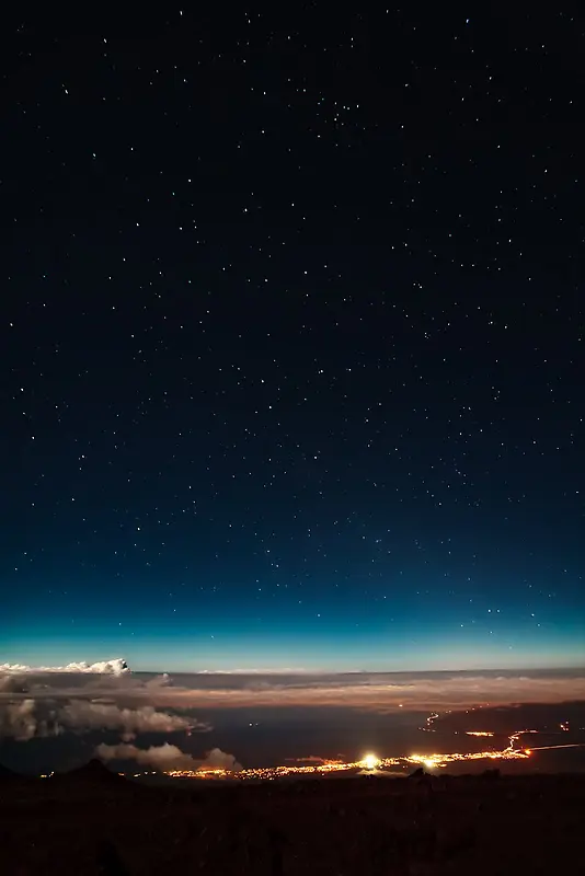 蓝色星空梦幻H5背景