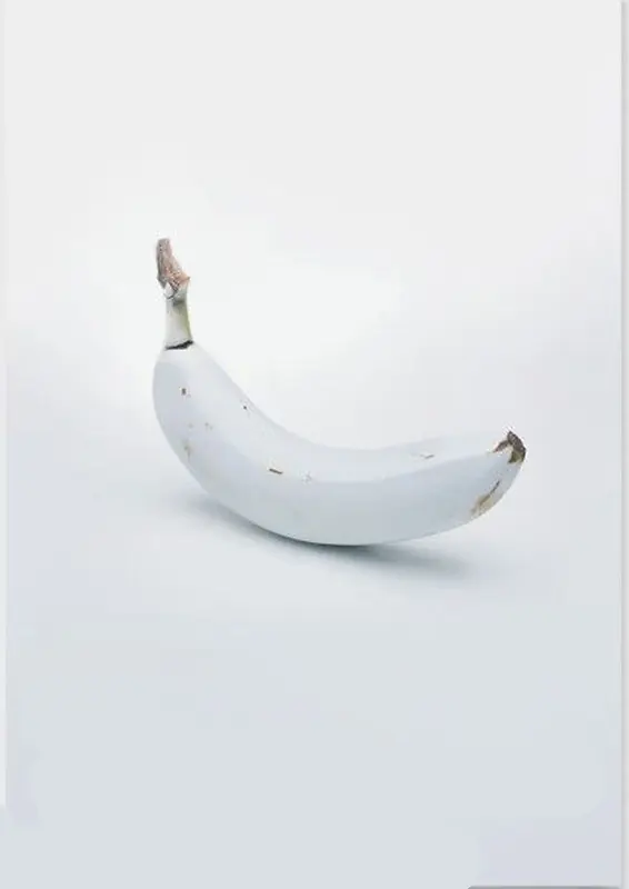 白色香蕉白色背景