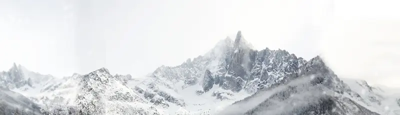 雪山之巅背景