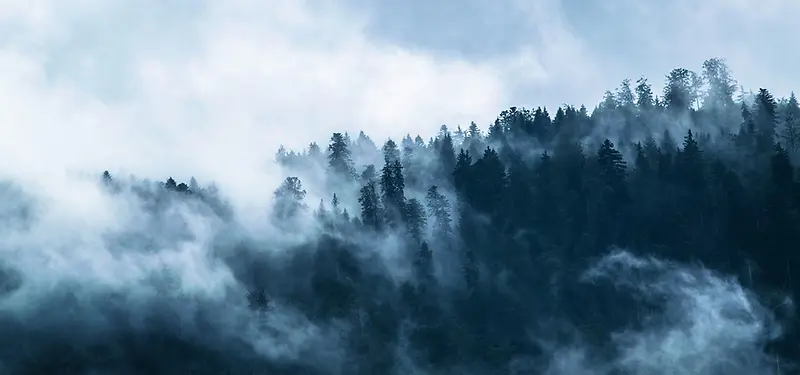 山林云雾缭绕背景图