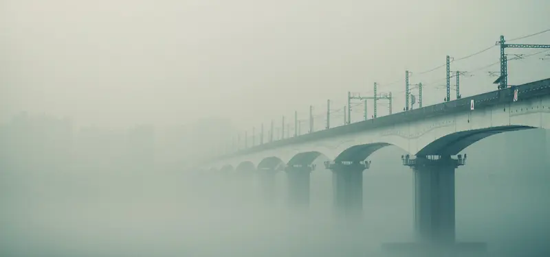 雾景观铁路