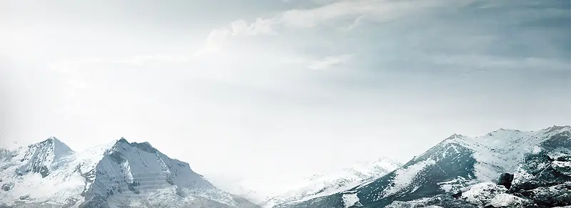 磅礴雪山背景