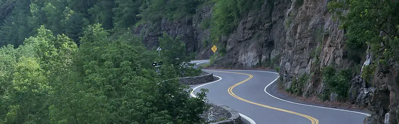 弯曲的山路背景