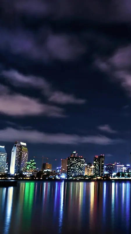 夜建筑物市中心反射h5素材背景