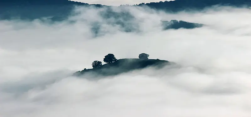 山脉白雾背景