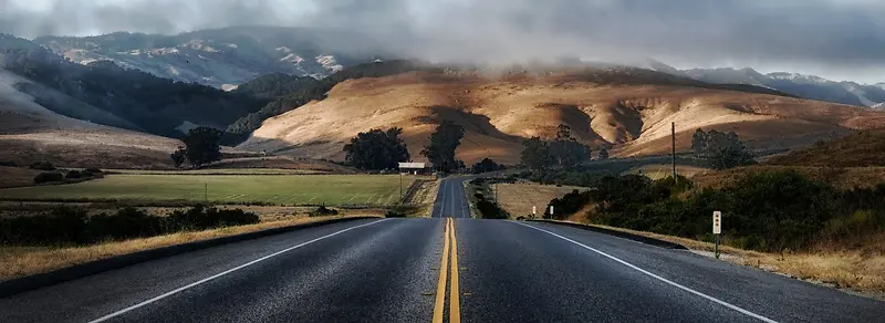 天空远山公路背景