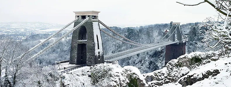 冬季雪景索桥背景