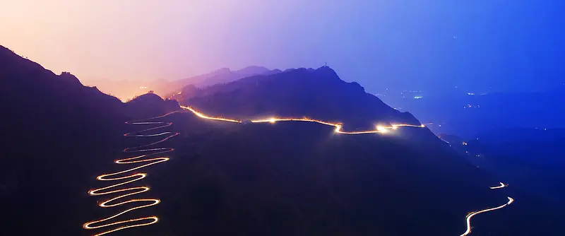 山中灯火阑珊盘山路
