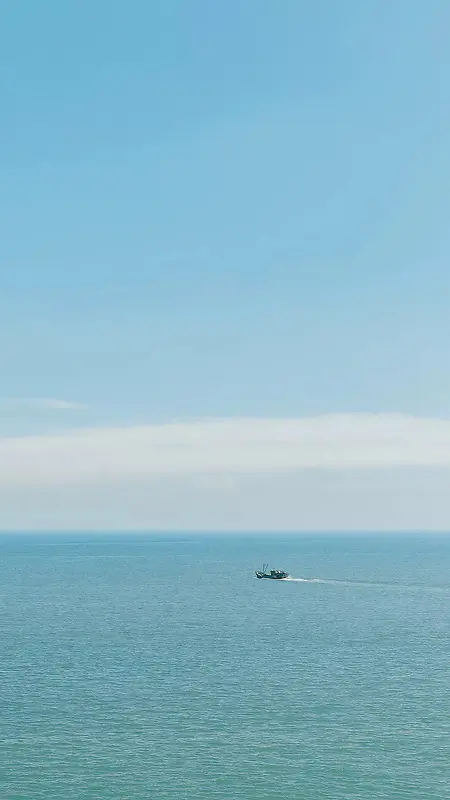 蓝色海洋远景摄影H5背景