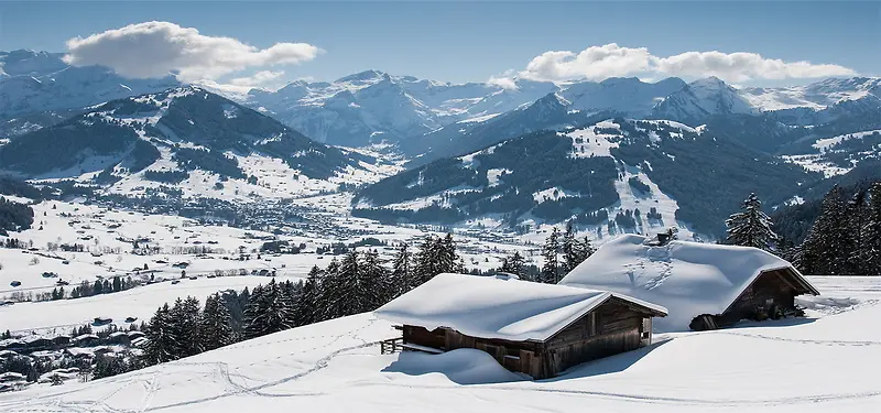 雪山下的屋子背景