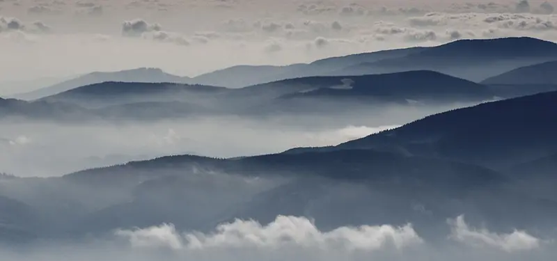 云霄背景图