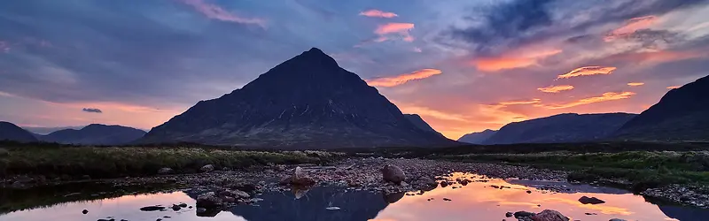 山峰 云背景