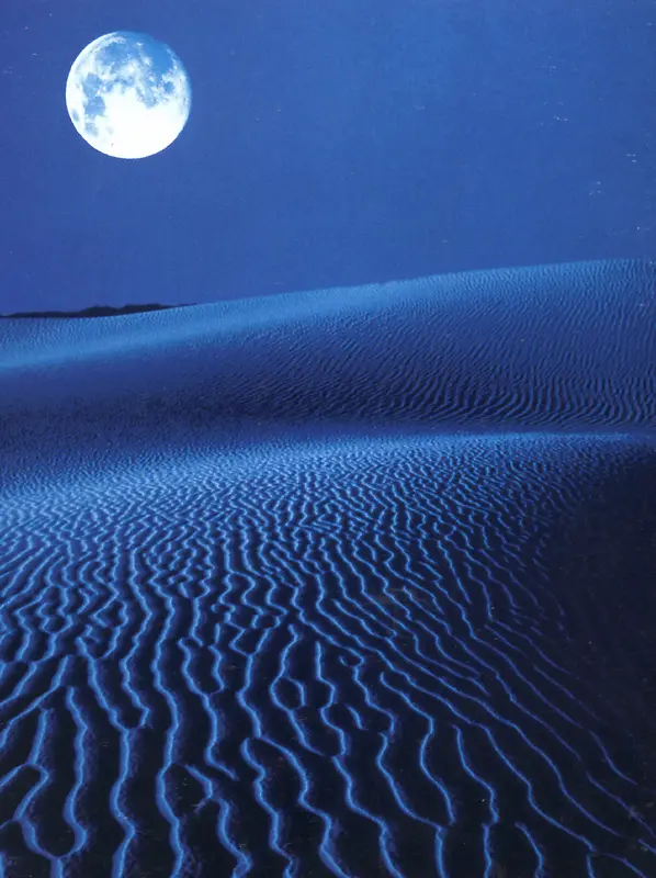 蓝色夜晚沙漠月圆夜空广告海报