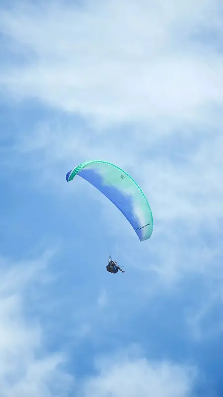 户外降落伞运动摄影H5背景
