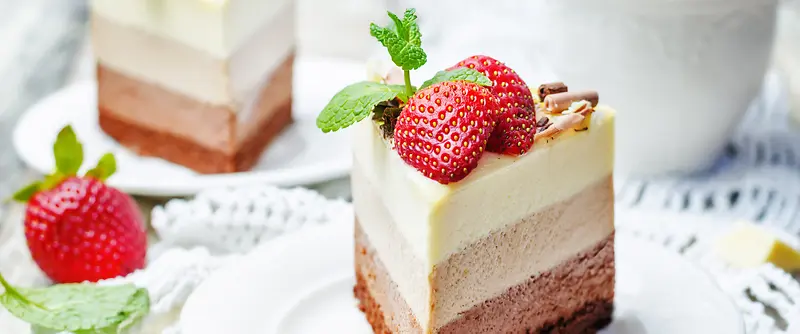 美味的草莓蛋糕高清图片