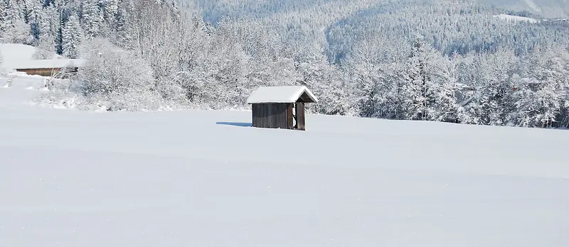 雪中木屋背景
