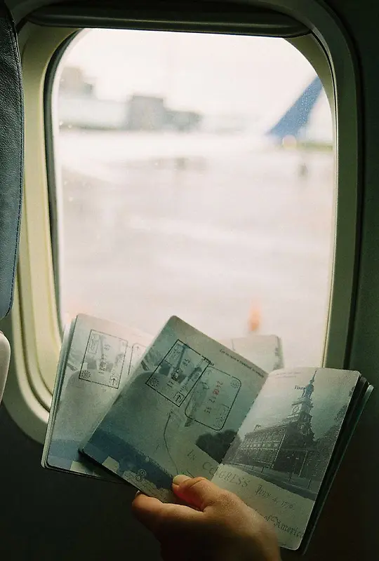 商务商旅飞机窗口背景素材