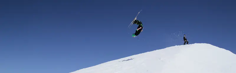 淘宝蓝色滑雪运动装备banner