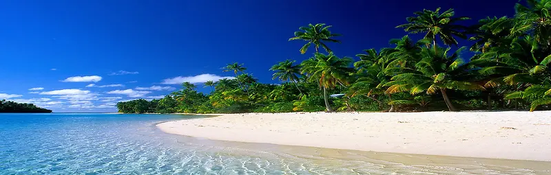 蓝天白云大海沙滩椰林