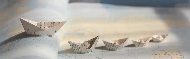 摄影小纸船背景