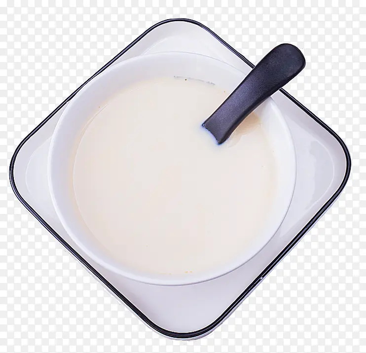 白色碗的纯豆浆