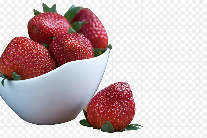 装在容器里的草莓免抠