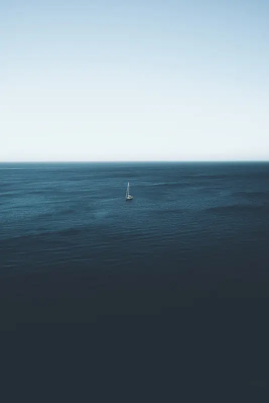 蓝色海洋文艺背景