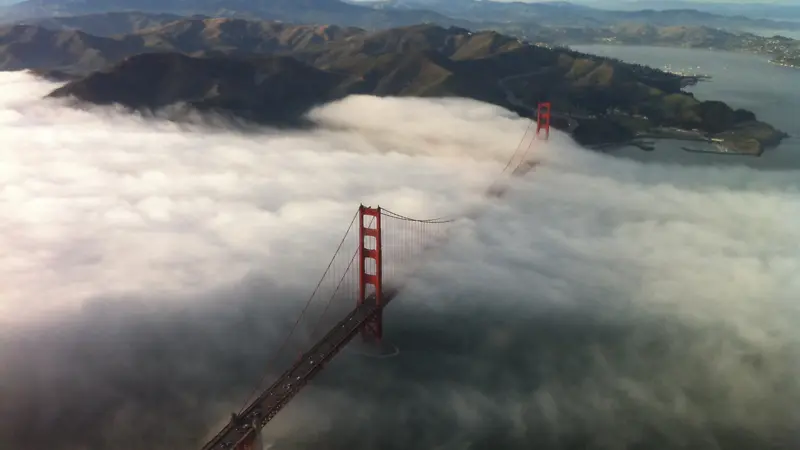铁桥，高架，云层，高山