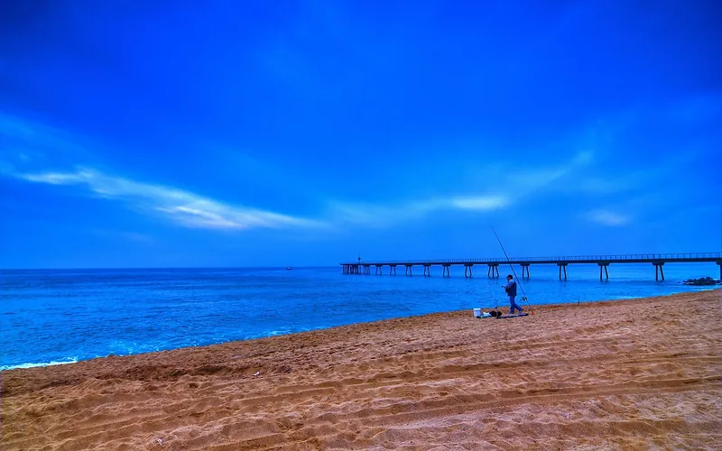 海边垂钓