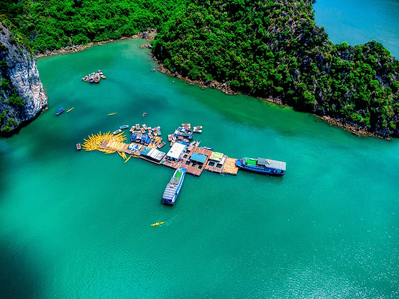 越南兰哈湾海岛风景